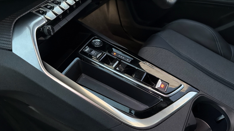 Peugeot 5008 1.5 BlueHDi Allure 5dr EAT8 Diesel Estate